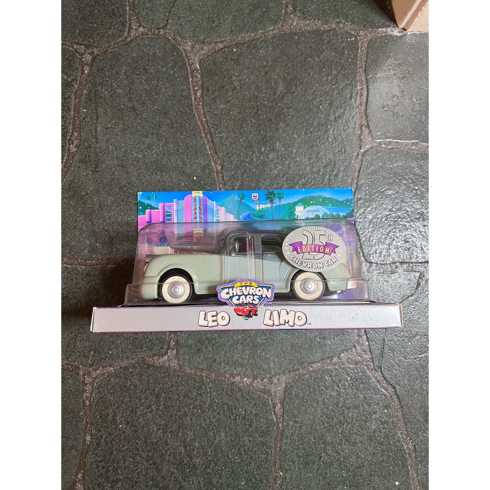 25th edition Chevron Car “Leo Limo”